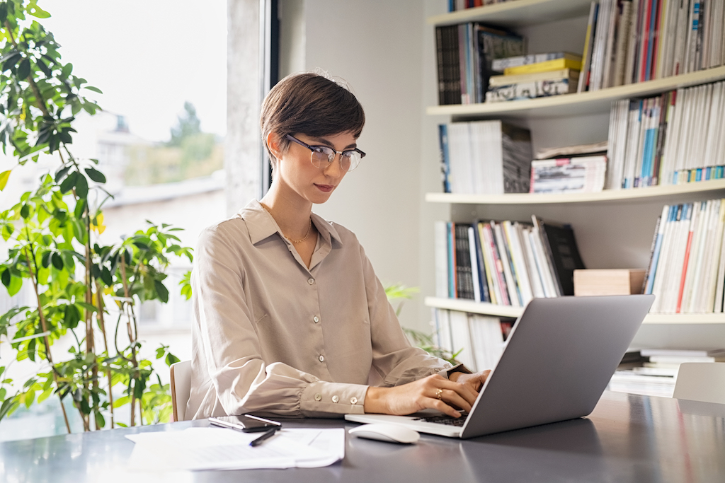 Laptopy poleasingowe – czym są i dlaczego warto?